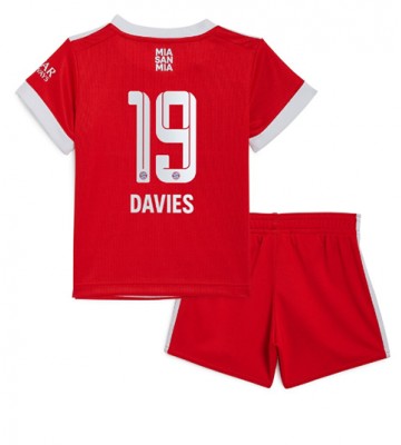 Bayern Munich Alphonso Davies #19 Hjemmedraktsett Barn 2022-23 Kortermet (+ Korte bukser)